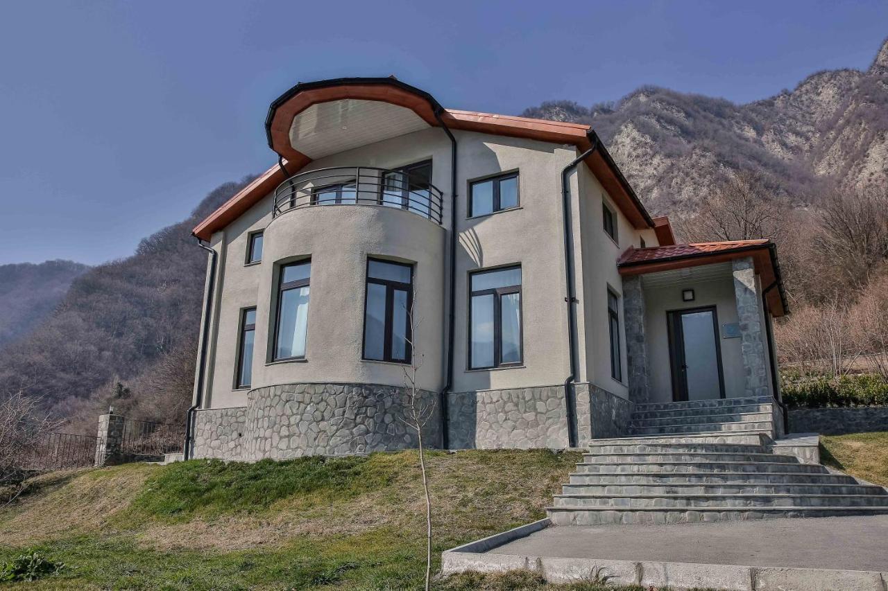 Yurd Hotel Qax Exterior foto